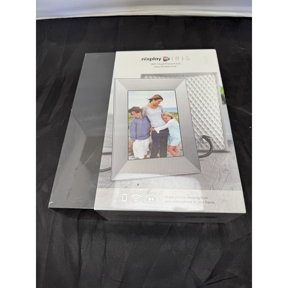Nixplay Iris 8" Wi-Fi Cloud Digital Photo Frame Silver Metal Finish W08E New